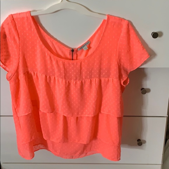 American Eagle Outfitters Tops - American Eagle Ruffle  Top